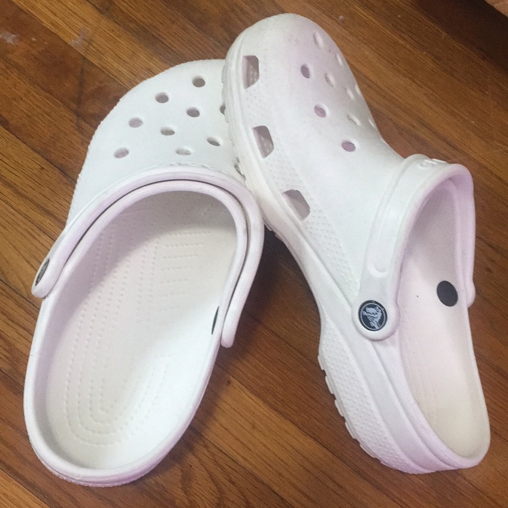 Women’s crocs